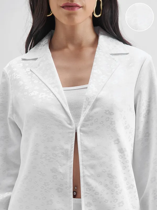 Chic By Tokyo Talkies Women White Coat With Skirt Co-Ords