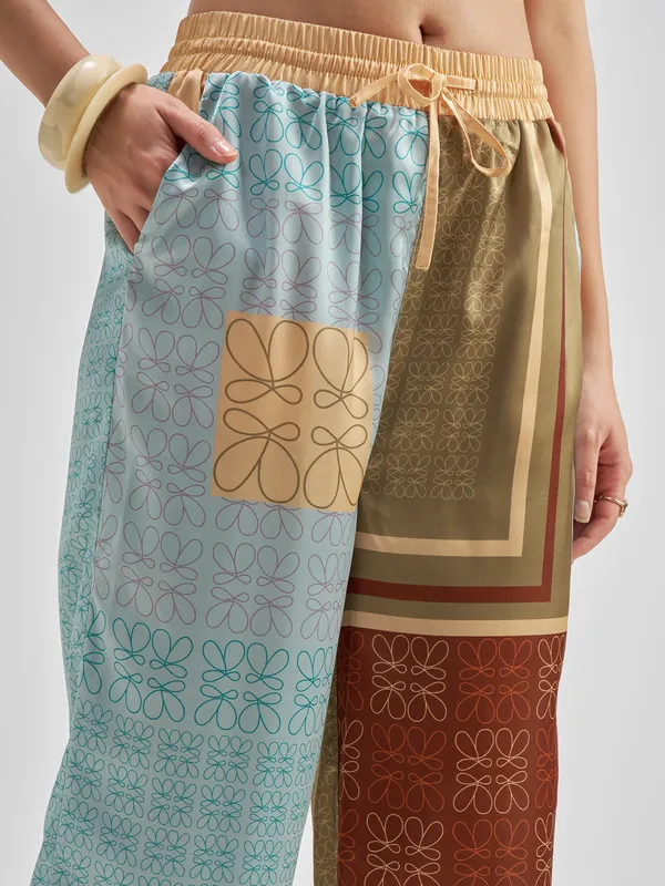 Tokyo Talkies Women Multi Top Trouser Co-Ords