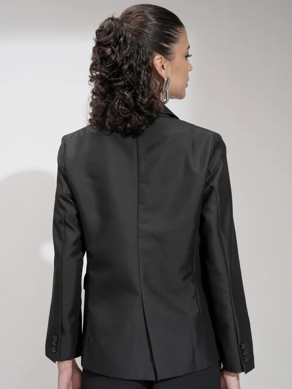 Solid Regular Fit Blazer