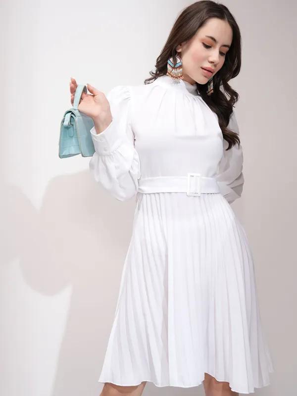  Tokyo Talkies Women White Solid Fit And Flare Dresses