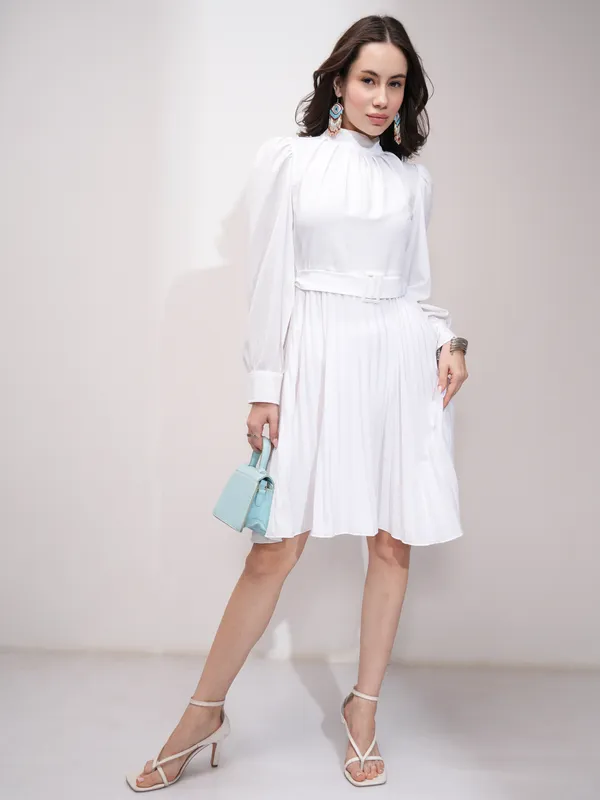  Tokyo Talkies Women White Solid Fit And Flare Dresses