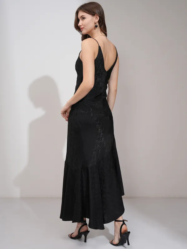 Tokyo Talkies Women Black Self Design Maxi Dress