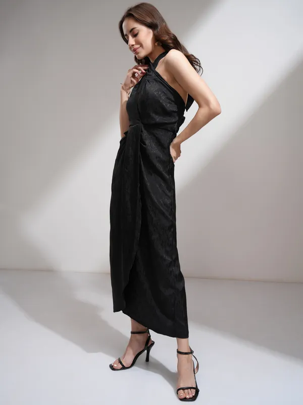 Tokyo Talkies Women Black Self Design Wrap Dress