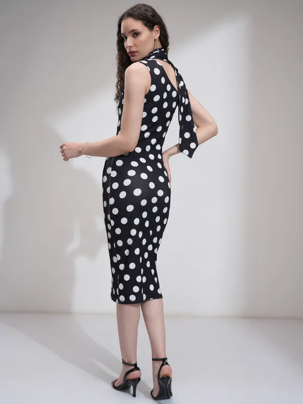 Tokyo Talkies Women Black Printed Bodycon Dress