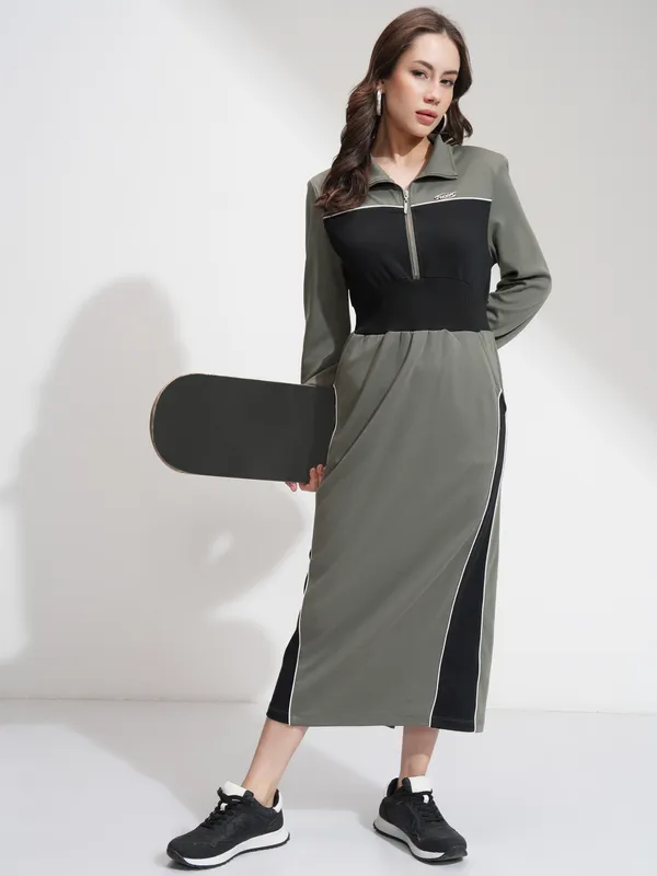 Tokyo Talkies Women Olive Solid Bodycon Dress