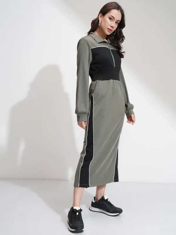 Tokyo Talkies Women Olive Solid Bodycon Dress