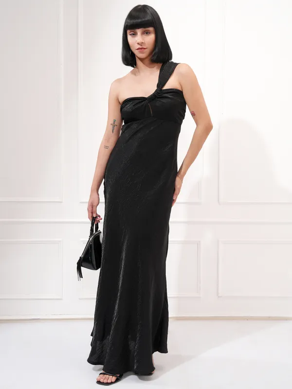 Tokyo Talkies Women Black Solid Maxi Dress