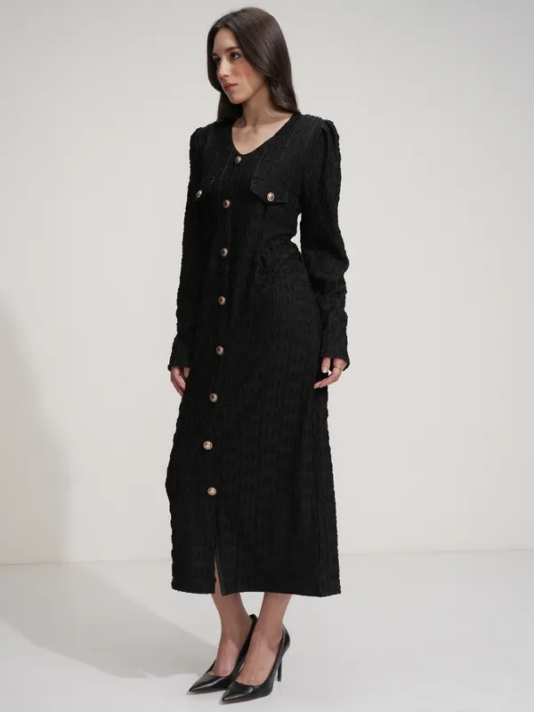 Tokyo Talkies Women Black Self Design Maxi Dress