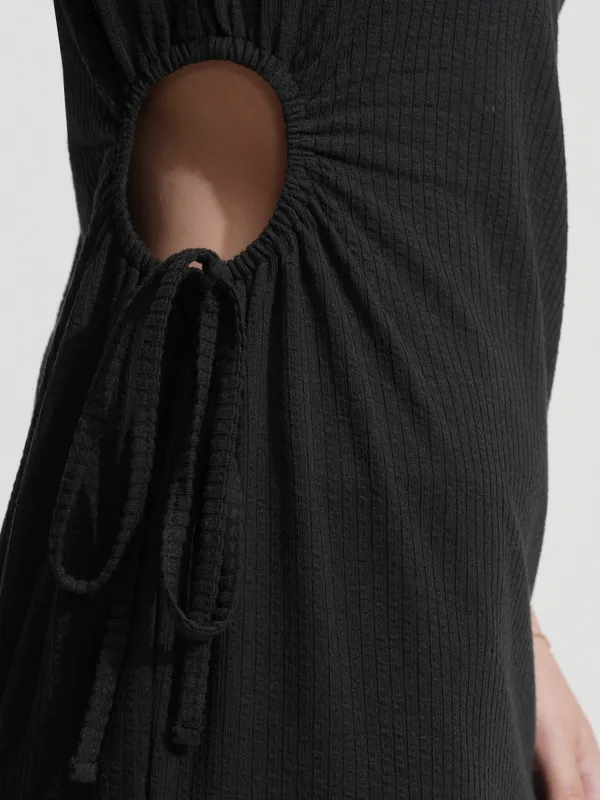 Tokyo Talkies Women Black Solid Sheath Dress