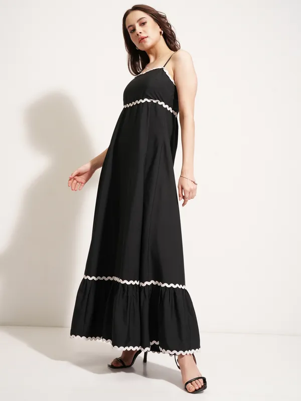 Tokyo Talkies Women Black Solid Fit And Flare Dress