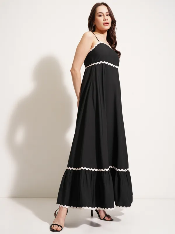 Tokyo Talkies Women Black Solid Fit And Flare Dress