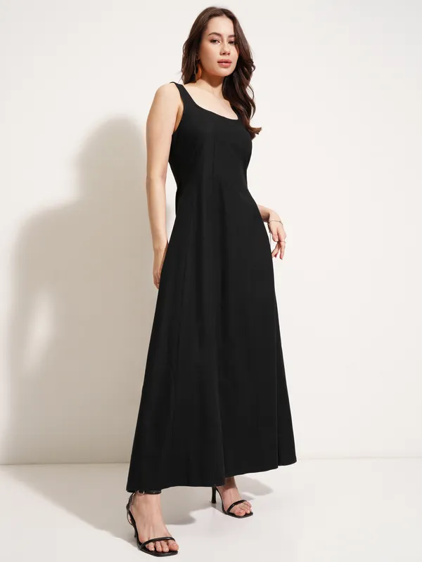 Solid Maxi Dress