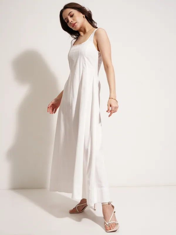 Tokyo Talkies Women White Solid Maxi Dress