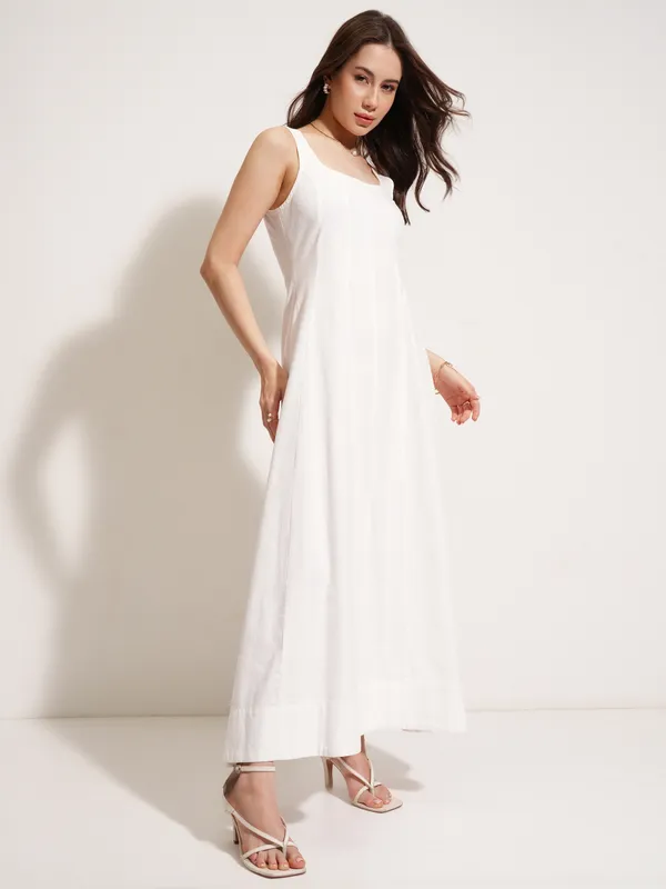 Tokyo Talkies Women White Solid Maxi Dress