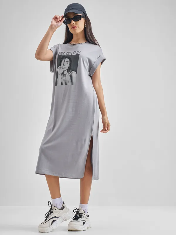 ESPYR By Tokyo Talkies Women Grey Printed T-shirt Dress