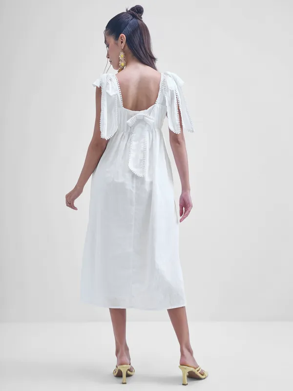 Tokyo Talkies Women White Solid Fit and Flare Dress