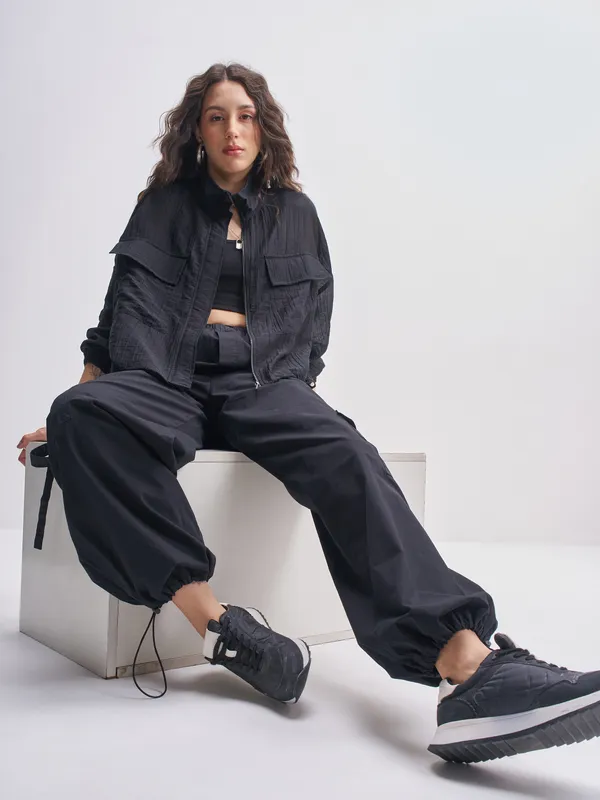 Tokyo Talkies Women Black Open Front Jacket