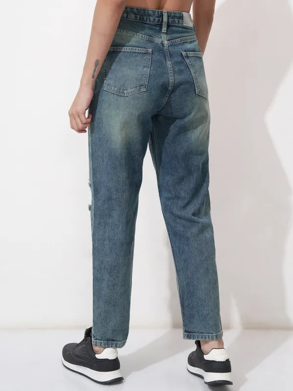 Tokyo Talkies Women Blue Mom Fit Highly Distressed Stretchable Jeans