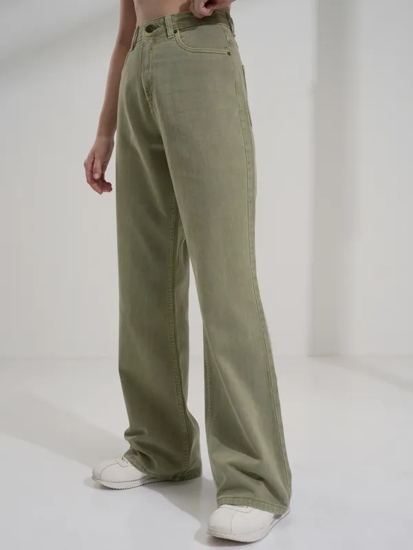 Tokyo Talkies Women Green Bootcut Stretchable Jeans
