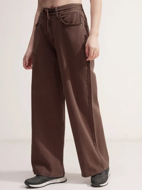 Tokyo Talkies Women Brown Dad Fit Stretchable Jeans