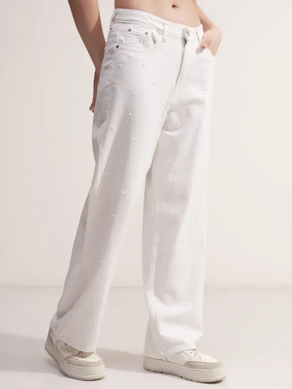 Tokyo Talkies Women White Straight Fit Stretchable Jeans