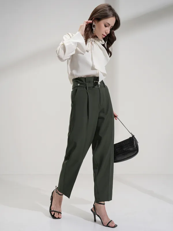 Tokyo Talkies Women Olive Solid Regular Fit Casual Trouser