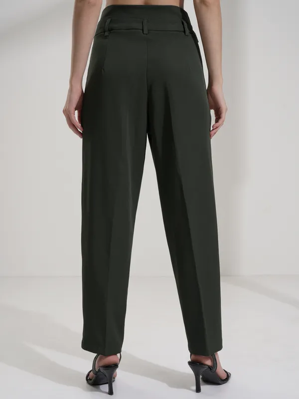 Tokyo Talkies Women Olive Solid Regular Fit Casual Trouser