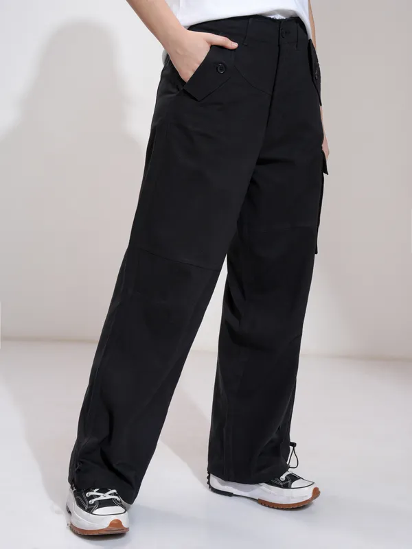 Tokyo Talkies Women Black Solid Straight Fit Cargos