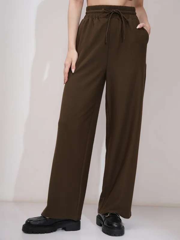 Tokyo Talkies Women Brown Straight Fit Solid Casual Trouser