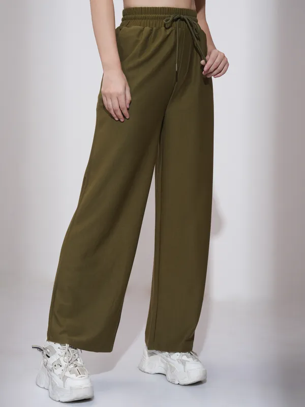 Tokyo Talkies Women Olive Straight Fit Solid Casual Trouser