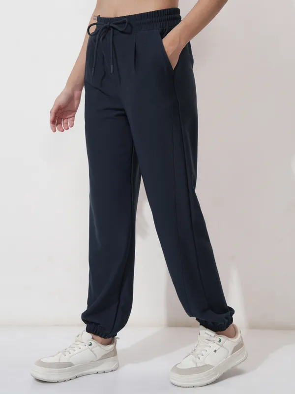 Tokyo Talkies Women Navy Blue Solid Regular Fit Joggers