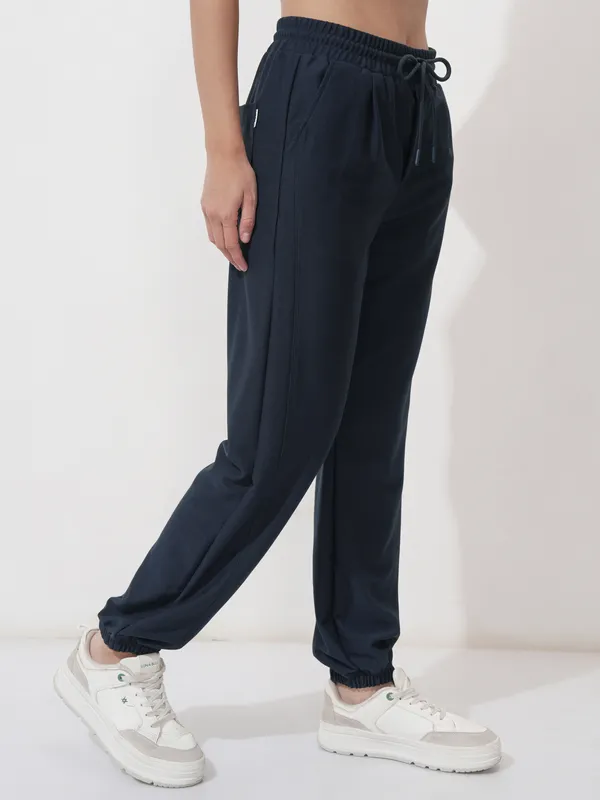 Tokyo Talkies Women Navy Blue Solid Regular Fit Joggers