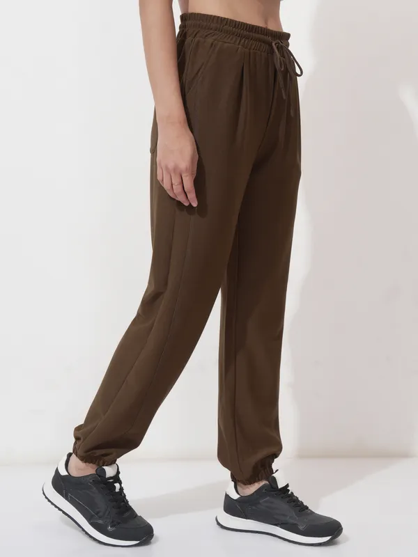 Tokyo Talkies Women Brown Solid Regular Fit Joggers