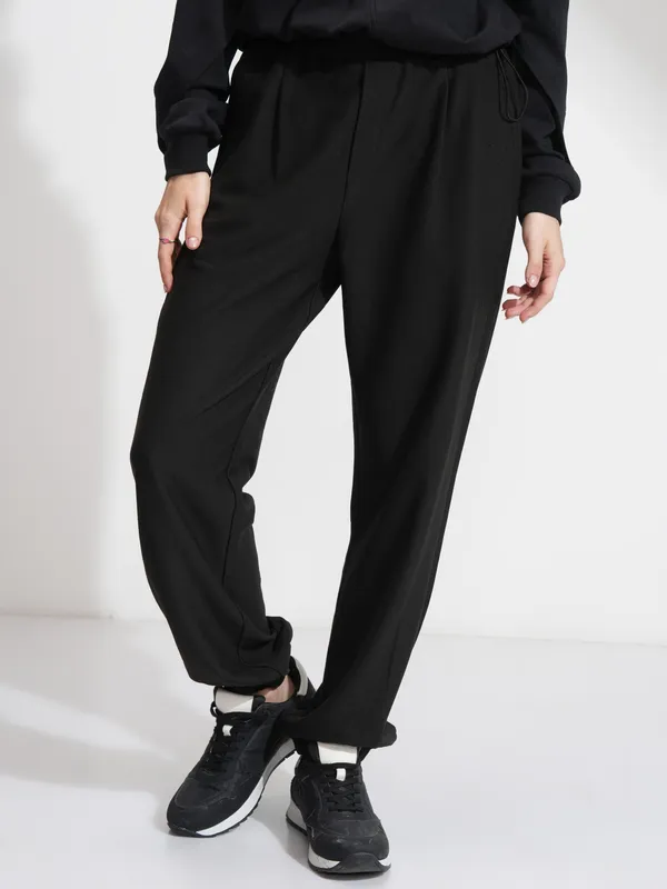 Tokyo Talkies Women Black Solid Straight Fit Joggers