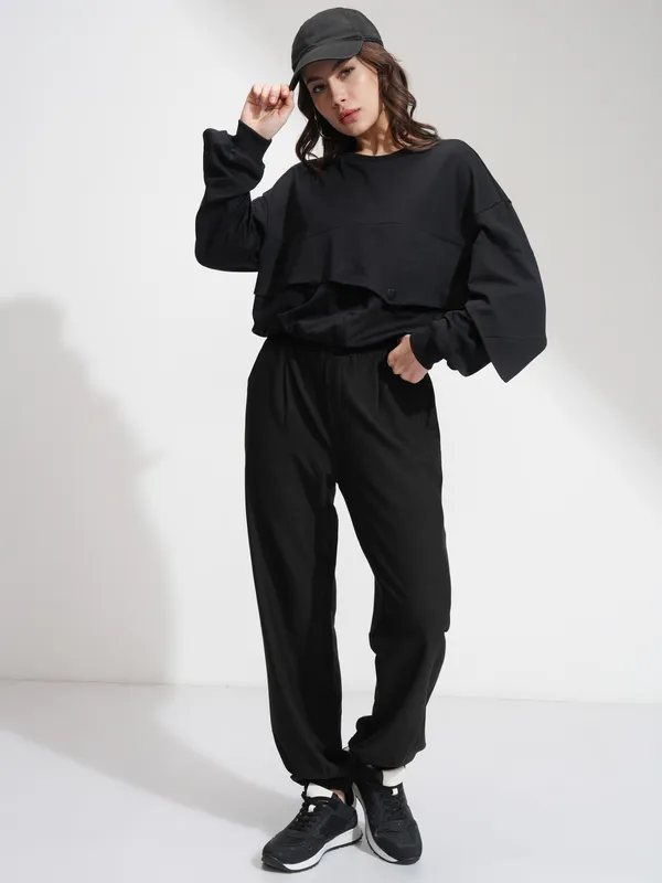 Tokyo Talkies Women Black Solid Straight Fit Joggers