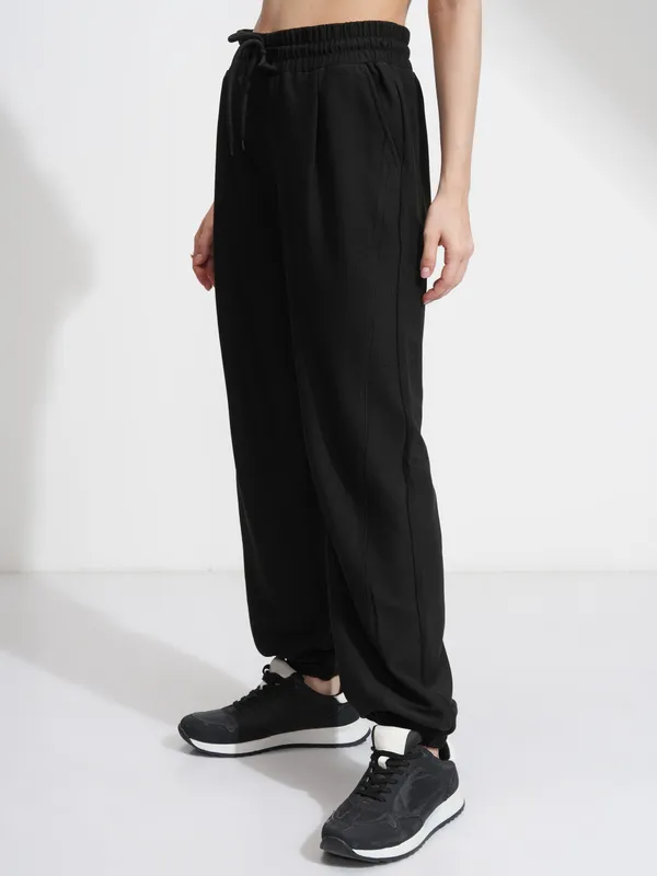 Tokyo Talkies Women Black Solid Straight Fit Joggers