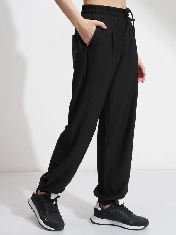 Tokyo Talkies Women Black Solid Straight Fit Joggers