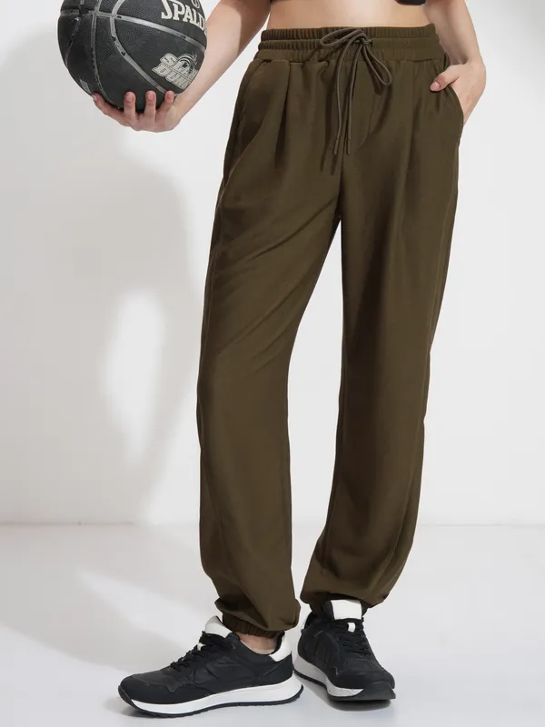 Tokyo Talkies Women Olive Solid Straight Fit Joggers