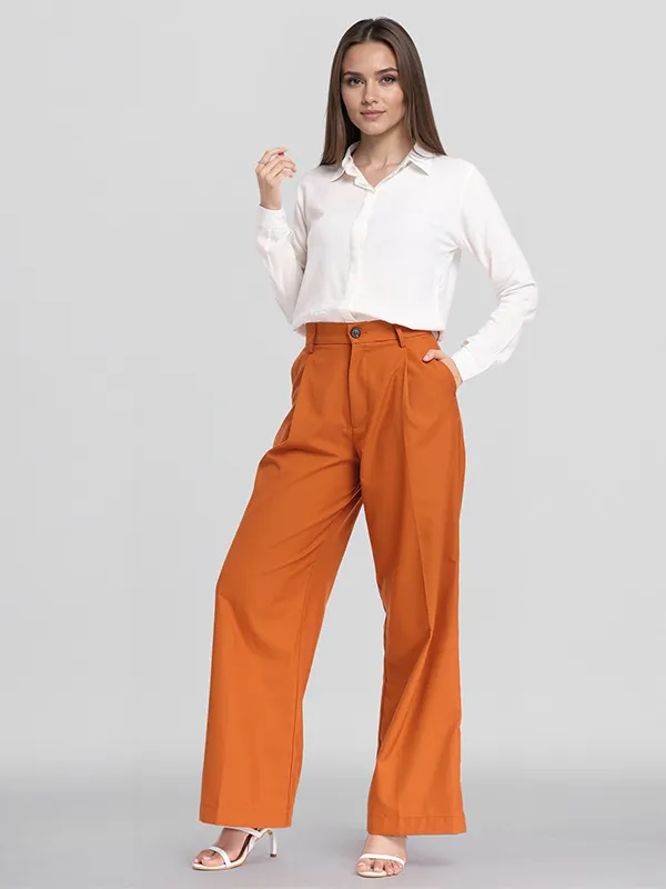 Chic By Tokyo Talkies Women Rust Solid Straight Fit Casual Trouser