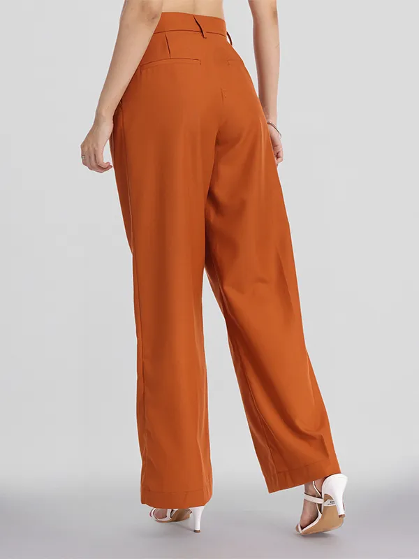Chic By Tokyo Talkies Women Rust Solid Straight Fit Casual Trouser