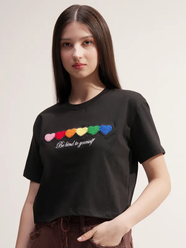 Tokyo Talkies Women Black Applique Round Neck T-Shirt