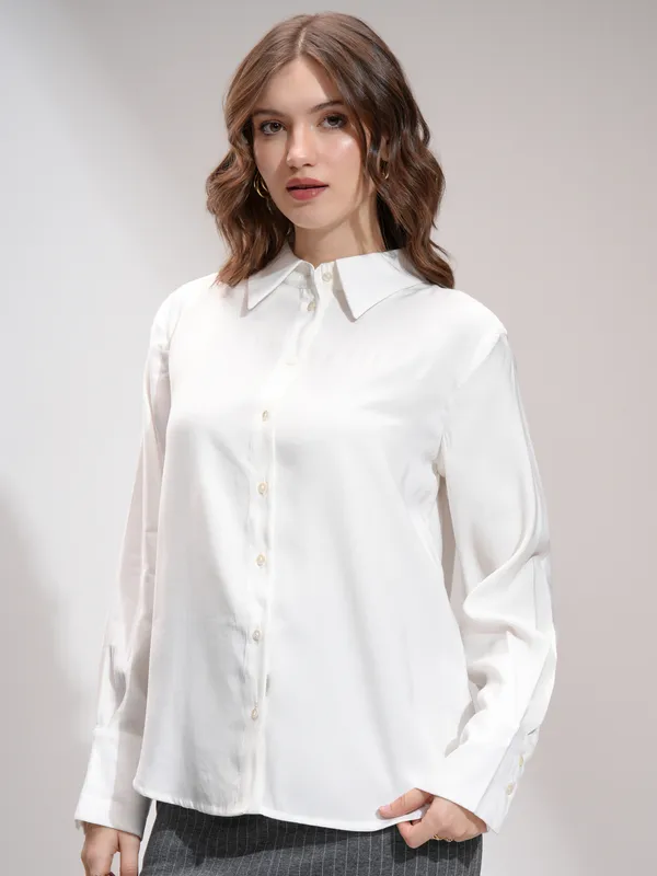 Women Solid Casual Shirt
