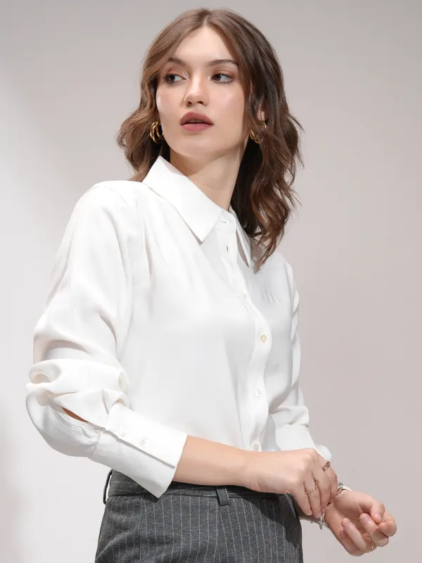 Women Solid Casual Shirt