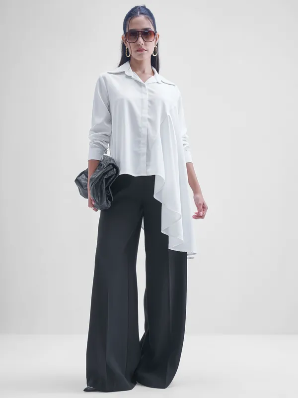 Tokyo Talkies Women White Solid casual shirts