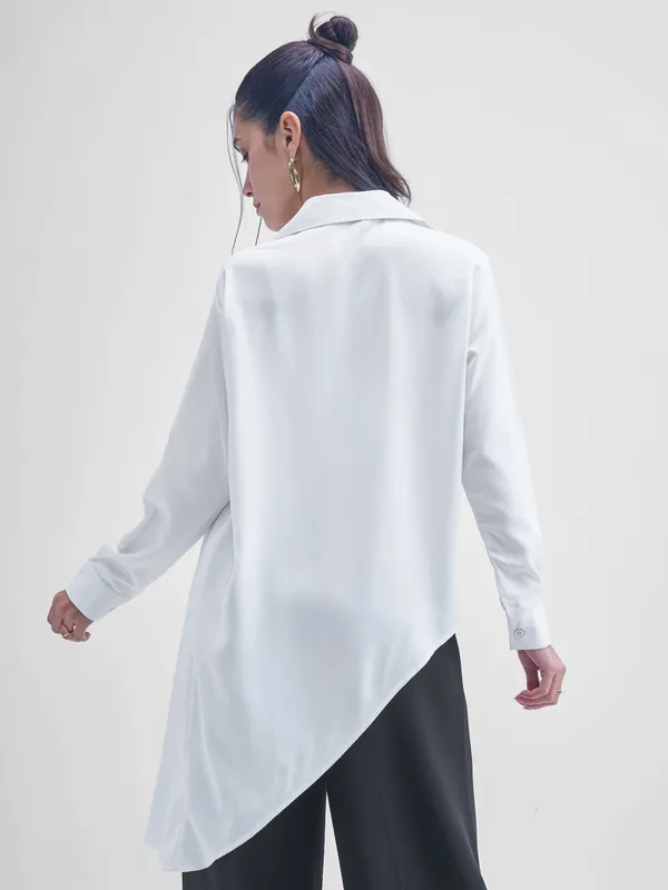 Tokyo Talkies Women White Solid casual shirts