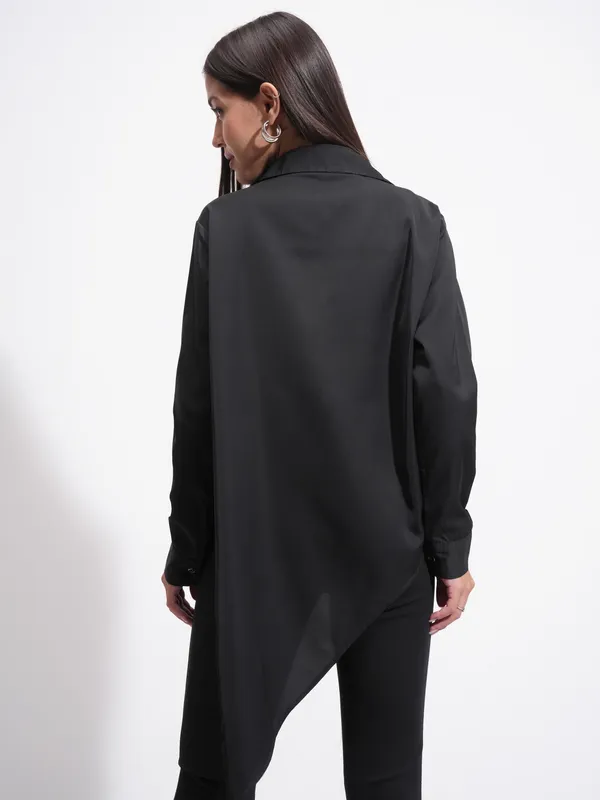 Tokyo Talkies Women Black Solid Casual Shirt