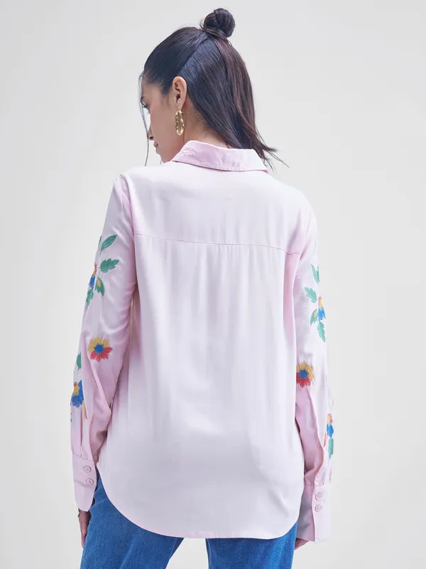 Women Embroidered Regular Fit casual shirts