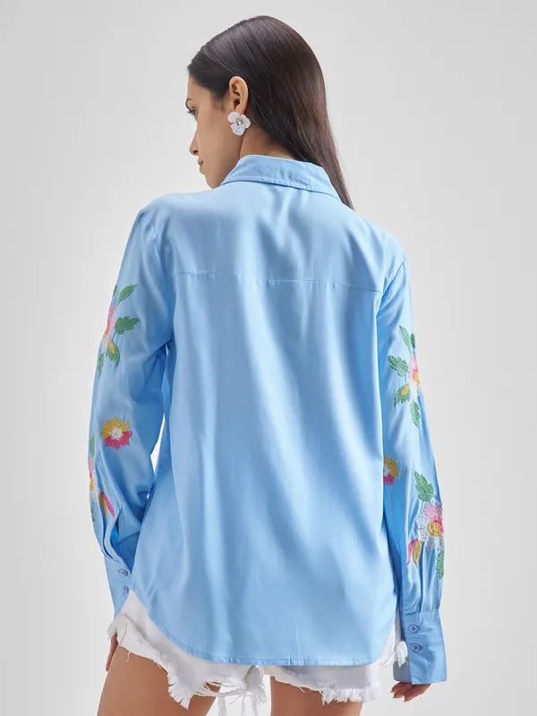 Women Embroidered Regular Fit Casual Shirt