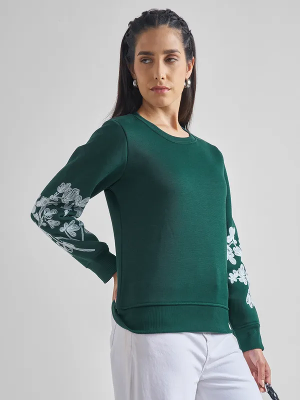  Tokyo Talkies Women Green Sweatshirts