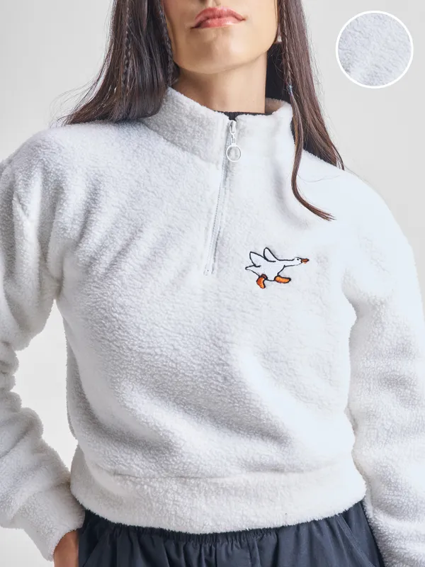 Tokyo Talkies Women White Solid Pullover Mock Collar Sweatshirt